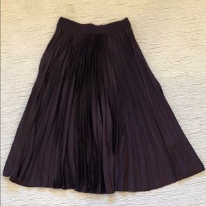 H&M Plum Pleated Mid-Length Skirt